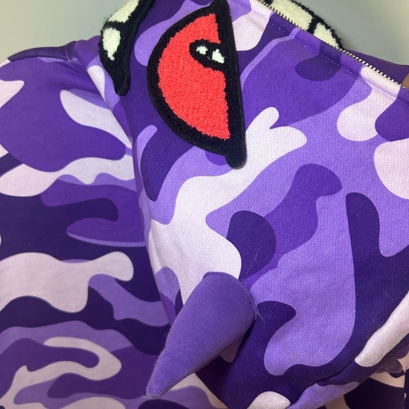 Kanto Starter Gengar purple camo full zip with velcro face - Picture 6 of 9